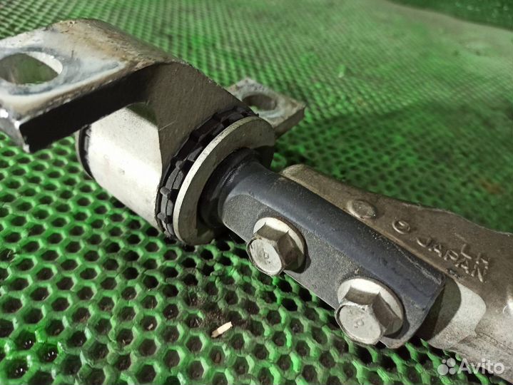 Рычаг передний нижний левый Subaru Forester