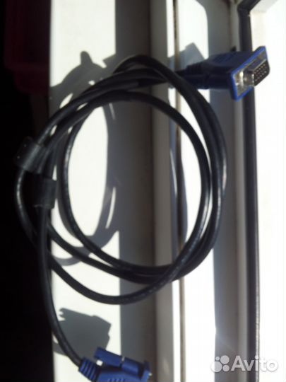 Провода- vga для подключения ЖК монитора