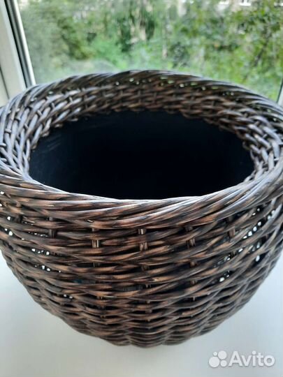 Кашпо из ротанга