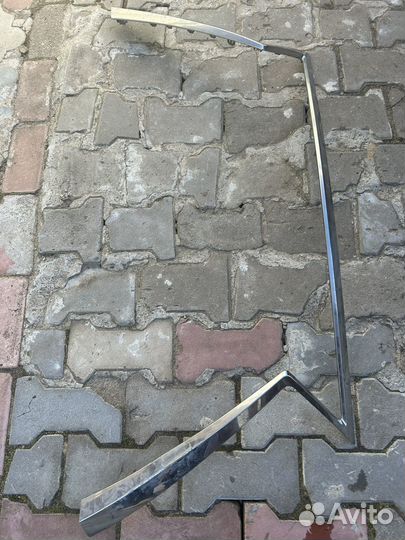 Молдинг решетки радиатора lexus rx 300