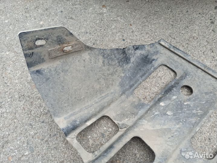 Стальная защита двигателя