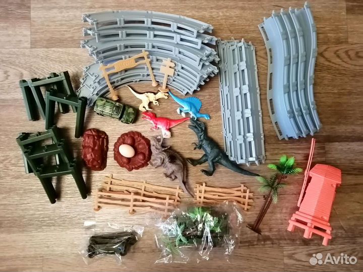 Динозавры, трэк