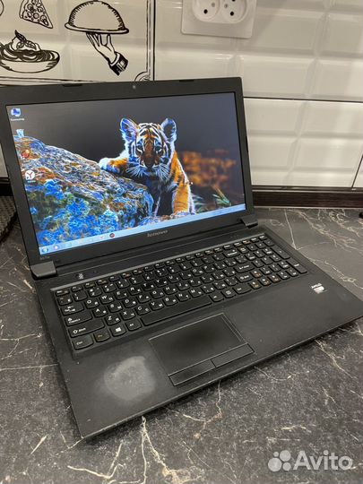 Ноутубук 15.6 дюймов