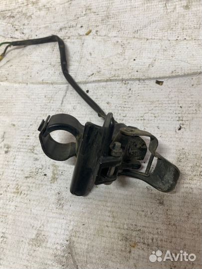 Крепление ручки заднего тормоза Honda Tact AF-24