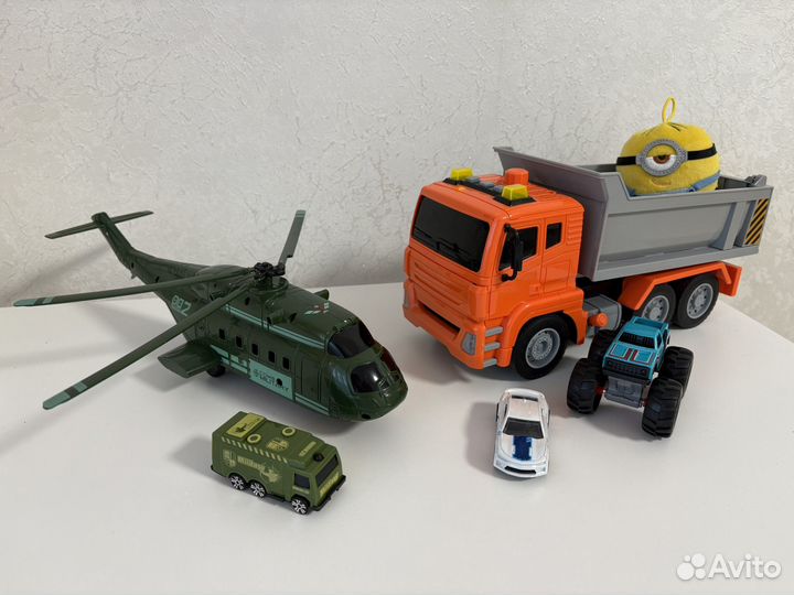 Вещи пакетом нуждающимся