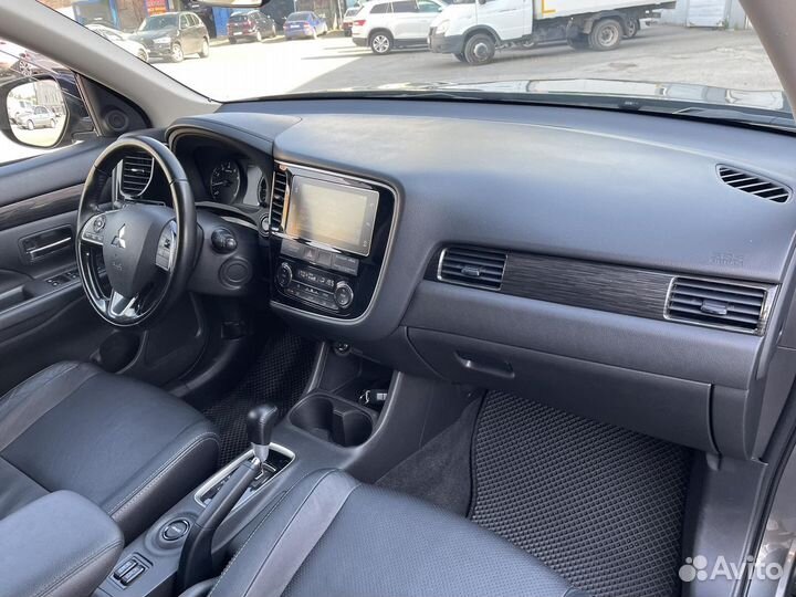 Mitsubishi Outlander 2.0 CVT, 2016, 87 700 км