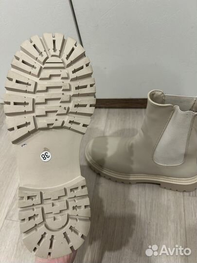 Демисезонные полусапоги 38 размер
