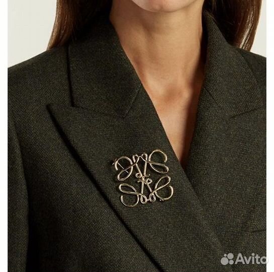 Loewe брошь