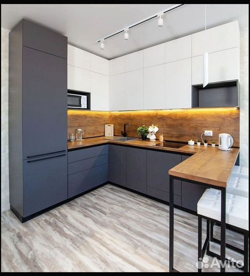 Кухня с подсветкой