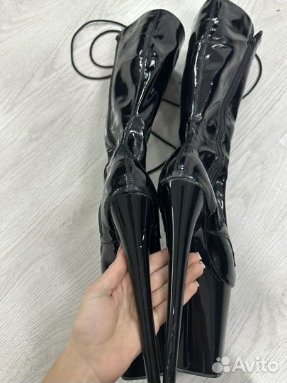 Стрипы тройки pleaser