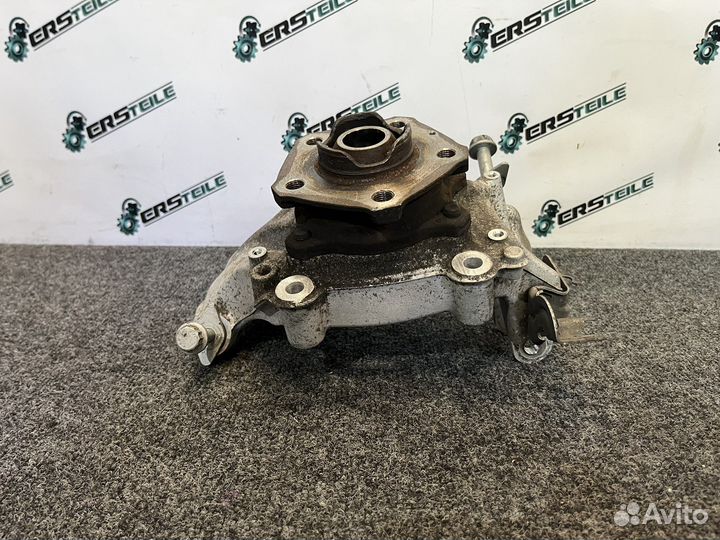 Кулак задний правый Audi Q7 SQ7 Q8 2018