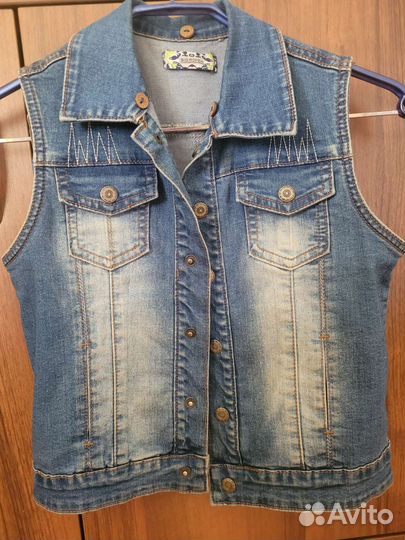 Джинсовая жилетка для девочки р. 110-130