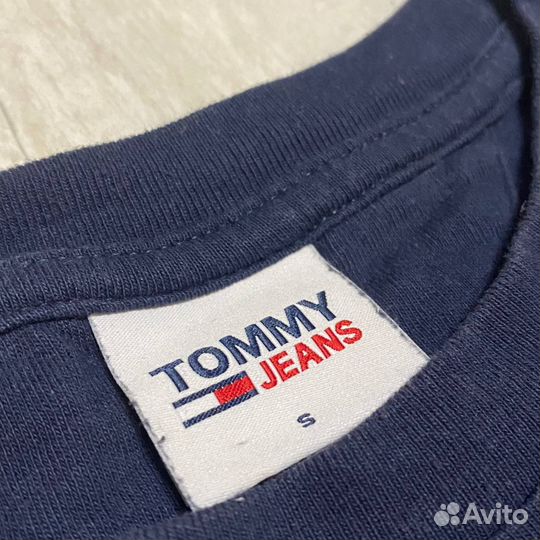 Футболка Tommy Jeans