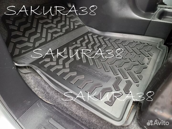 Коврики в салон новые nissan NV200