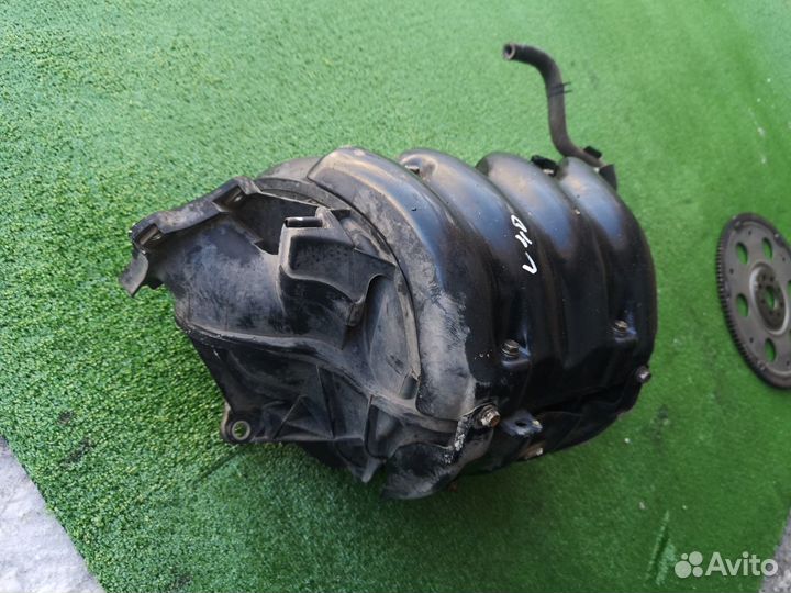 Коллектор впуска на Toyota Camry V40 2006-2011 2,4