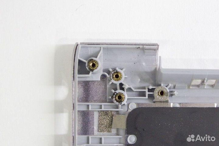 Верхняя часть корпуса с клавиатурой (топкейс) 13NB