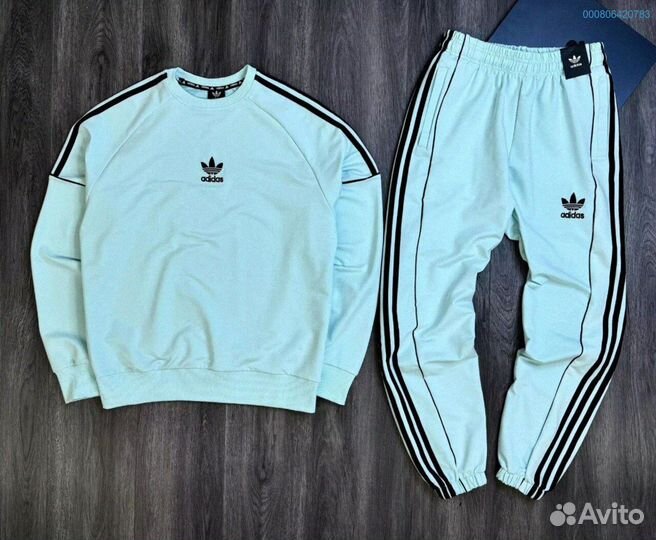 Спортивный костюм