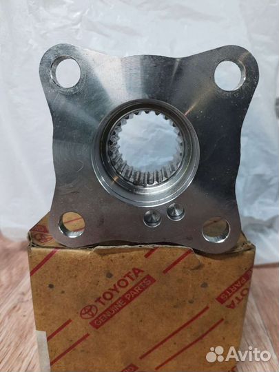 Фланец кпп задний Toyota Land Cruiser