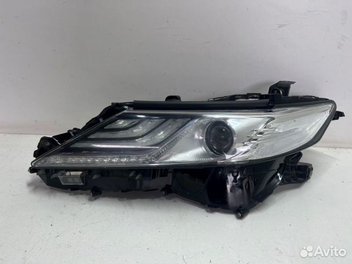 Фара LED передняя левая Toyota Camry V70/V75