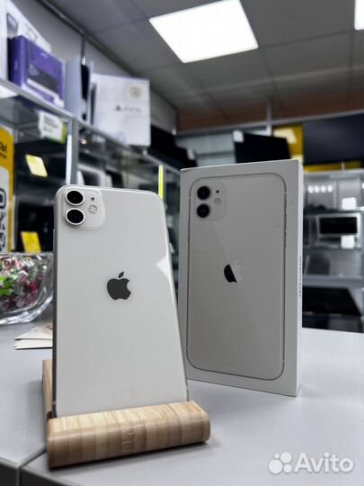 iPhone 11, 128 ГБ