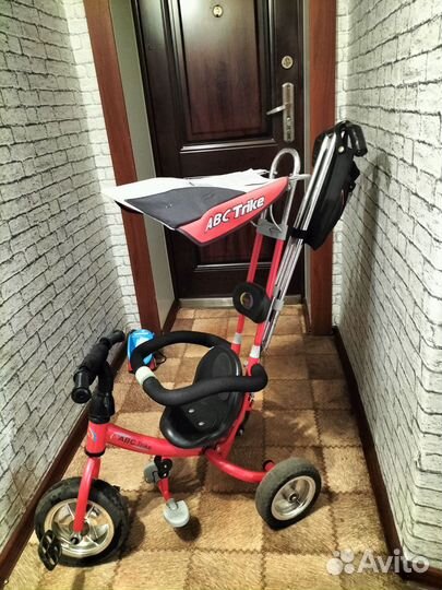 Детский велосипед с родительской ручкой