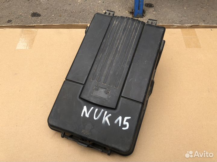 Крышка аккумулятора Volkswagen Tiguan 11-17