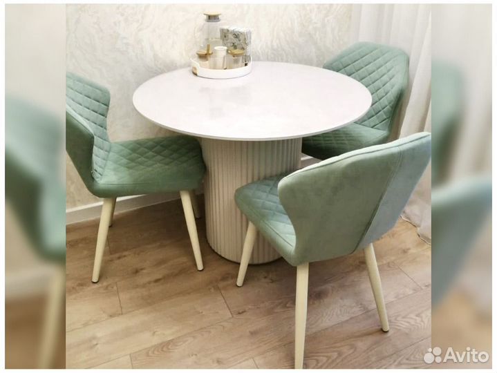 Круглый стол стекло Орландо