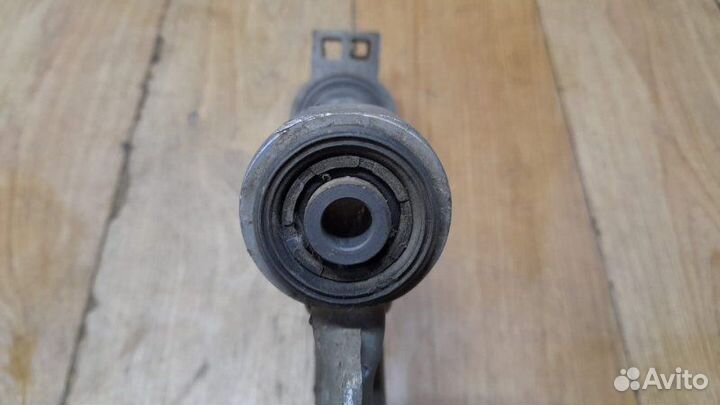 Рычаг передний правый Opel Astra J седан 1.6