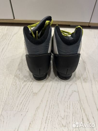 Лыжные ботинки новые р.30