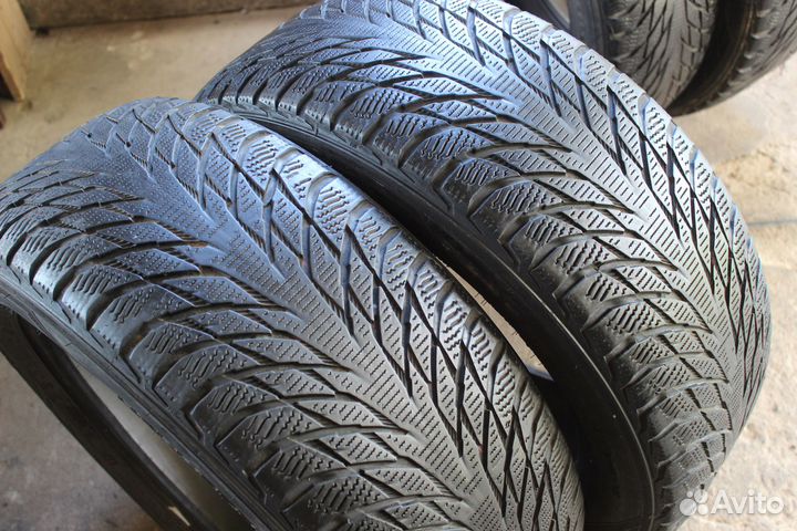Nokian Tyres Hakkapeliitta R2 225/55 R17 101R