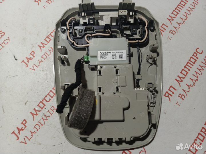 Плафон подсветки салона Volvo V40 B5204T9 2014