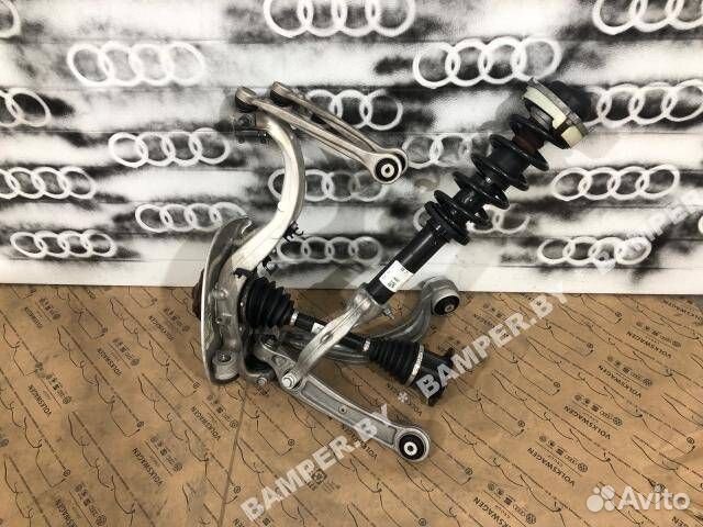 Кулак правый Audi Q5 FY 2020