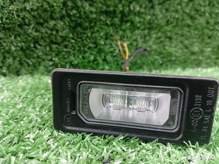 Фонарь подсветки номерного знака LED VAG Audi A6 C