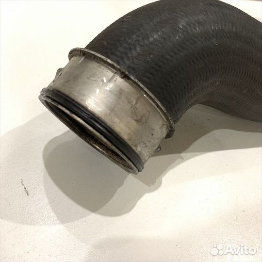 Патрубок интеркуллера правый Мерседес OM642