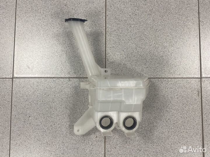 Бачок омывателя toyota yaris