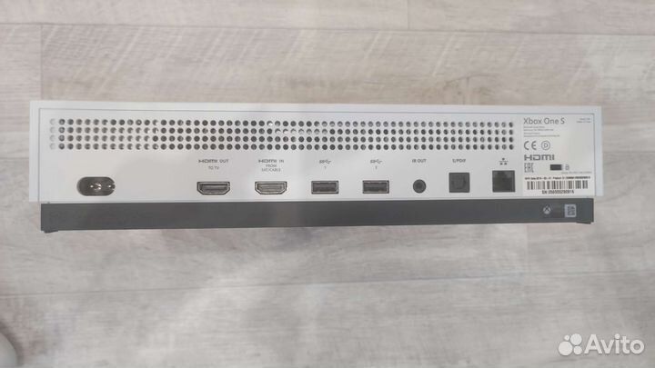 Xbox One s 1tb с играми