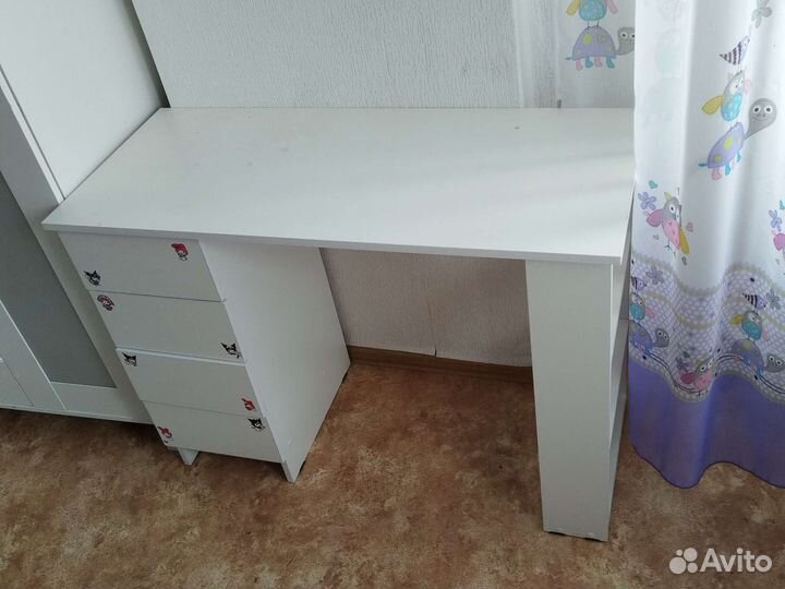 Детский стол