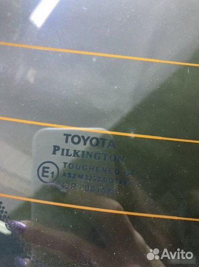 Стекло двери багажника Toyota Avensis 2 2003-2008
