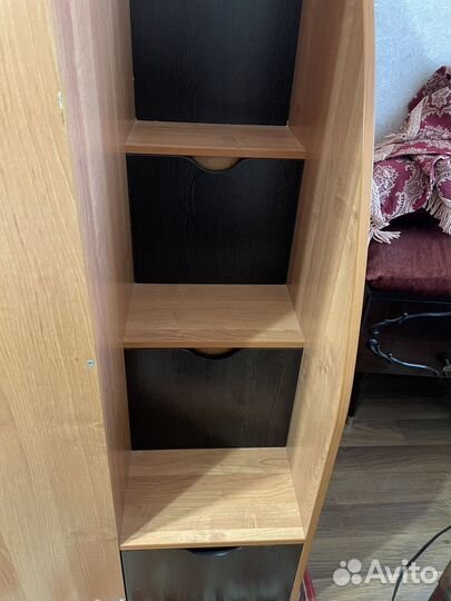 Детская кровать -чердак с столом и шкафом