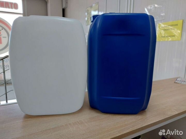 Канистра из под бытовой химии 20л