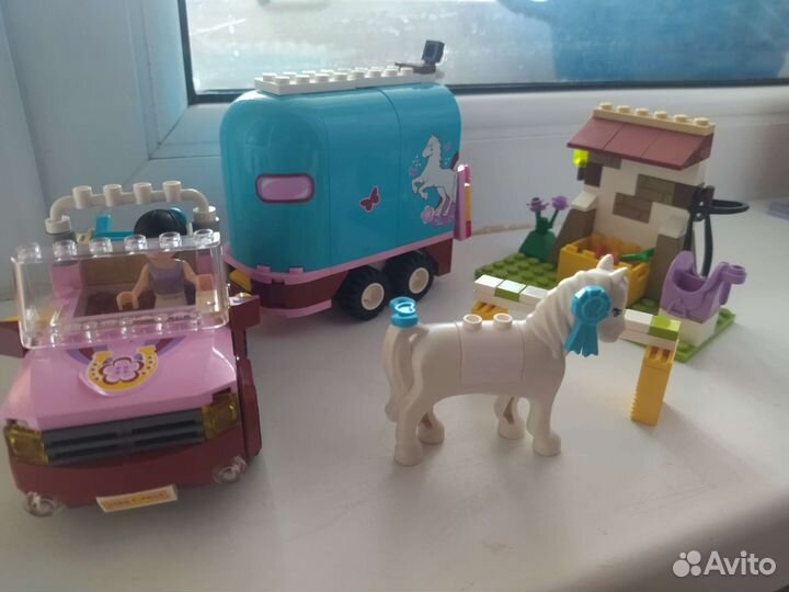 Lego friends 3186 Эмма и трейлер для лошадей