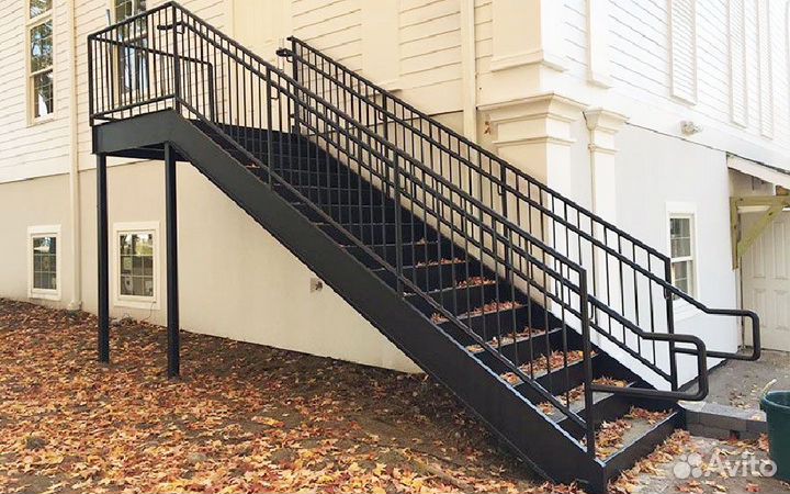Лестница уличная на второй этаж