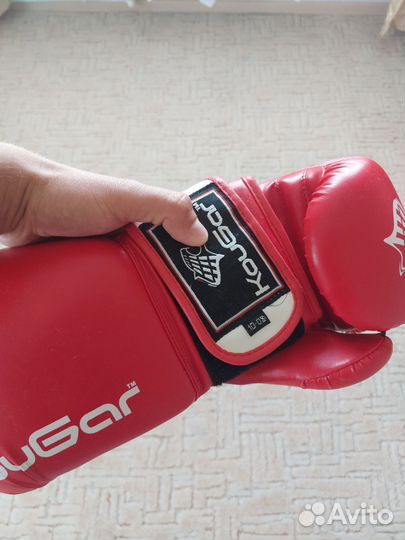 Гриф, боксёрские перчатки