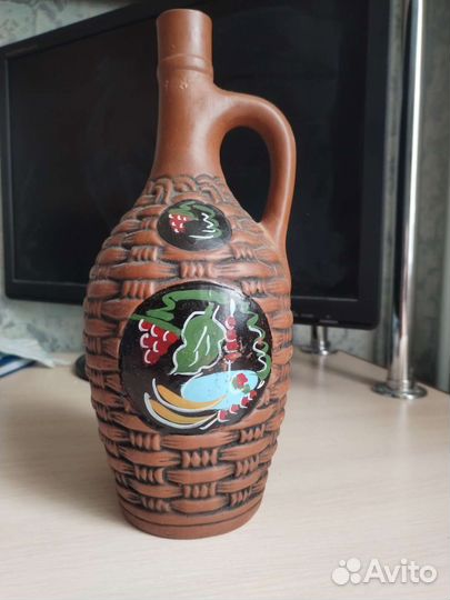 Кувшин глиняный для вина