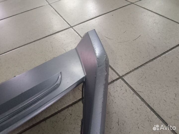 Накладка переднего бампера Volkswagen Tiguan