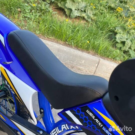 Детский велосипед - мотоцикл