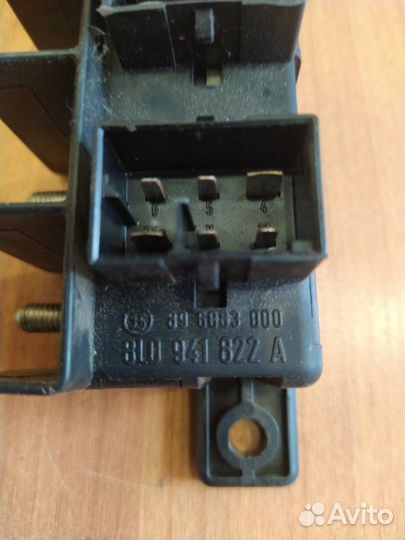 Блок предохранителей Volkswagen Passat B5 седан