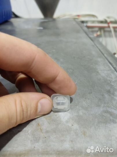 Е39 клипсы крепления декоративных планок