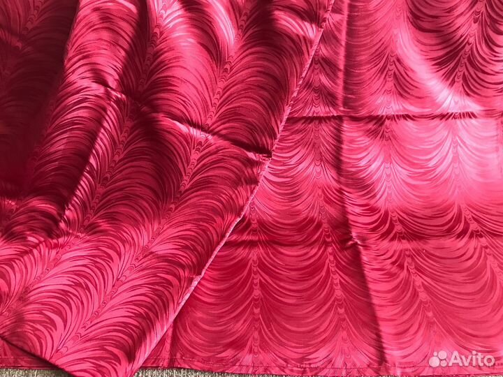 Продам шторы для зала, бордовые