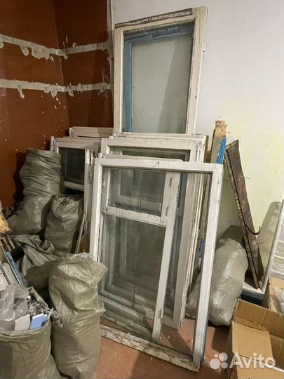 Деревянные оконные рамы со стеклом бу/доски